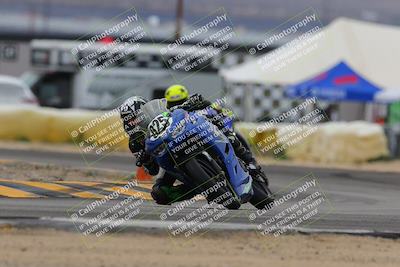 media/Jan-15-2023-SoCal Trackdays (Sun) [[c1237a034a]]/Turn 2 Set 2 (1155am)/